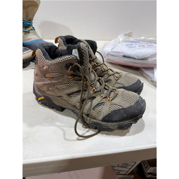 Merrell footwear size 8.5