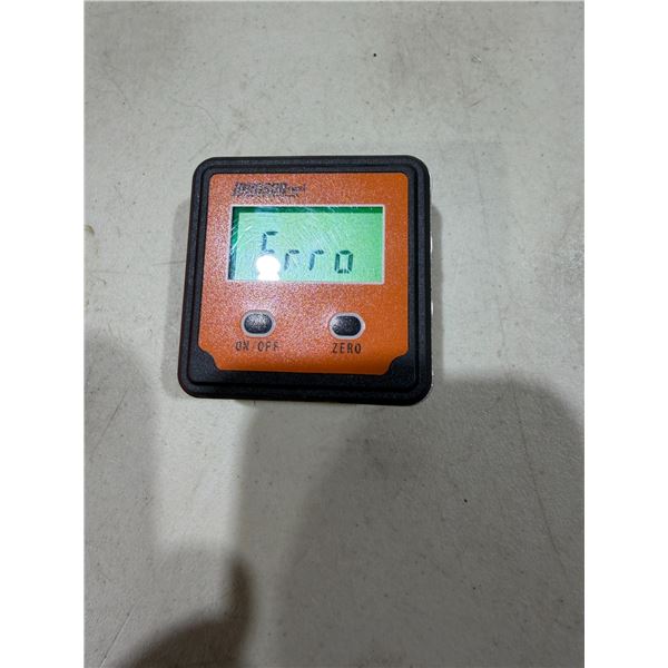 Johnson Level & Tool 1886-0000 Magnetic Digital Angle Locator.