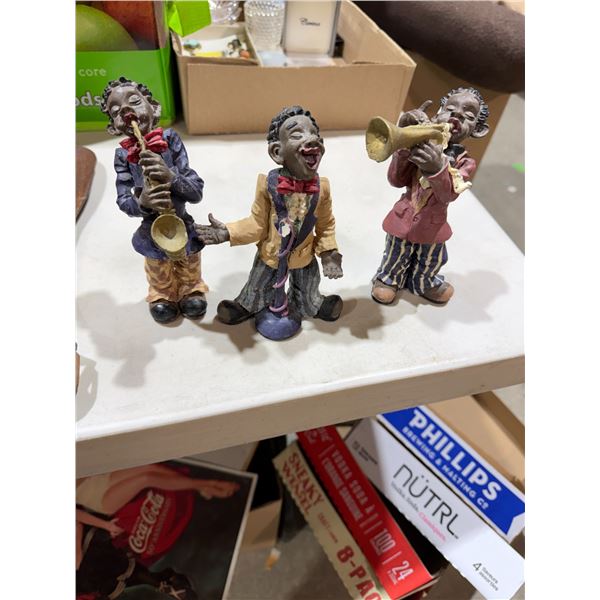 Figurines