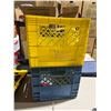 Image 1 : 2 crates