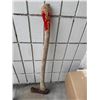 Image 1 : Axe