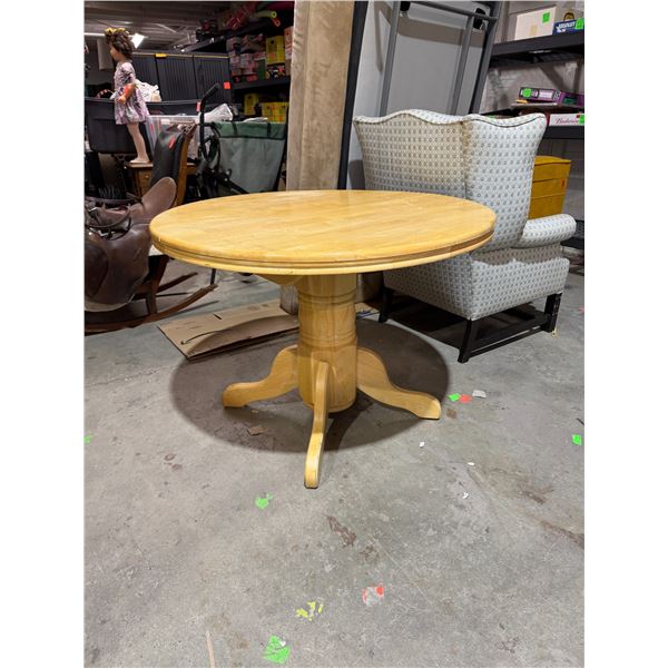 Pedestal table 41 inches round
