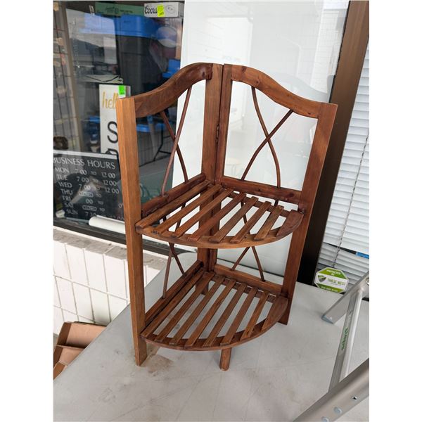 Folding corner shelf