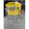 Image 1 : Sealing jars