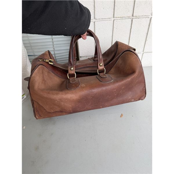 Vintage leather bag