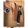 Image 1 : Camera tripods