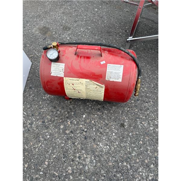 Air tank