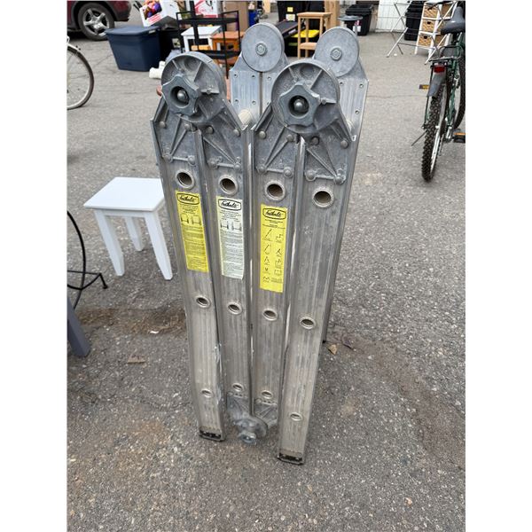 Feather light extension ladder
