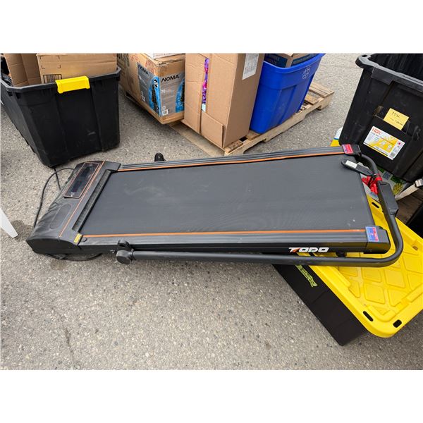 Folding walking pad