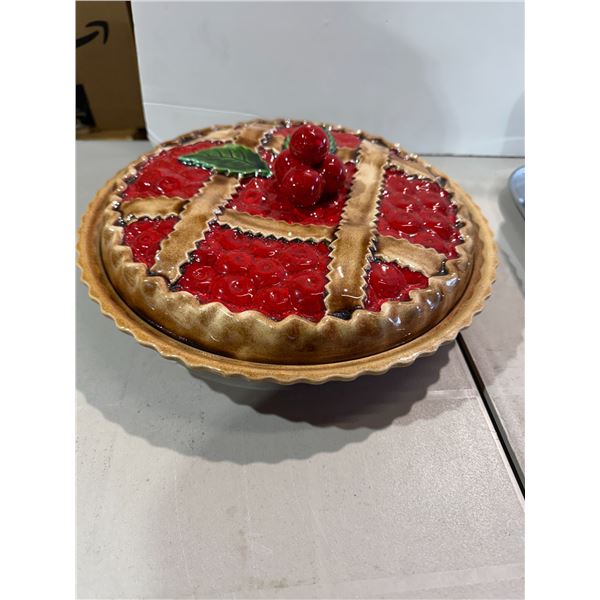 Vintage cherry pie holder