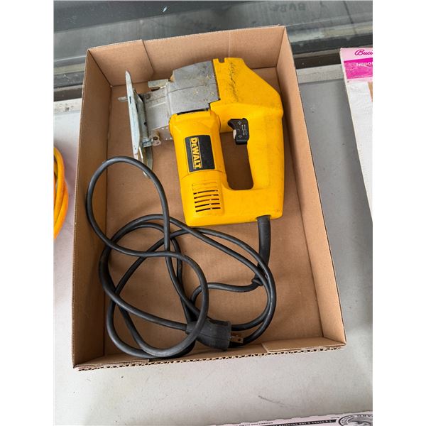 DeWalt saw