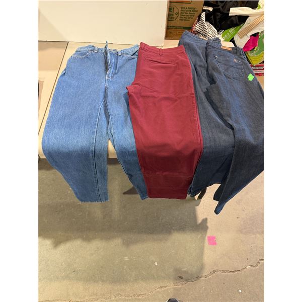 Pants and jeans size small medium Simone Chang