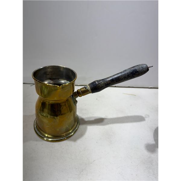 Vintage pot