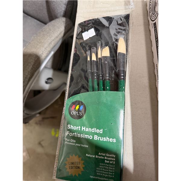 Short handled FORTISSIMO brushes
