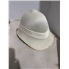 Image 1 : NWT elope hat
