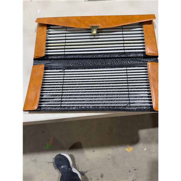 Knitting needles