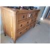 Image 2 : Vintage Wood Dresser Cat C