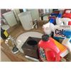 Image 4 : Cleaning supplies plus Cat A