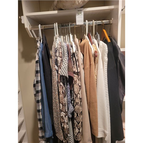 Clothing lot Size Small to Med Cat A