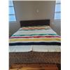 Image 5 : Hudson Bay Blanket. Cat A