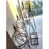 Image 3 : Metal Garden Obelisks Cat B