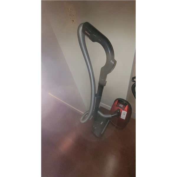 Miele vaccum. Cat A