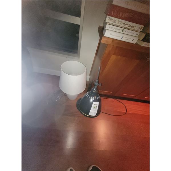 Lamps Cat B
