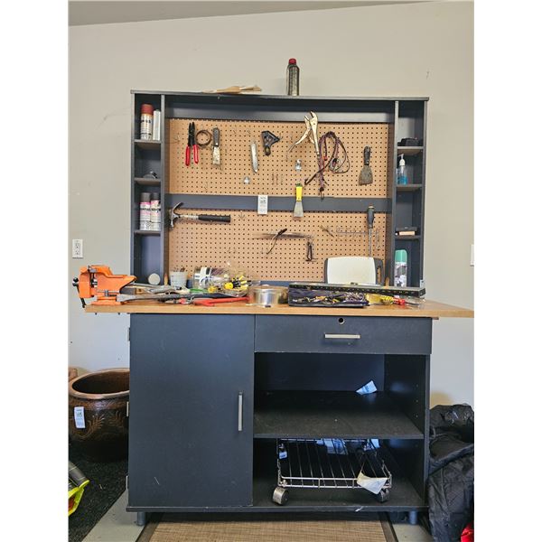 Work Station & More C