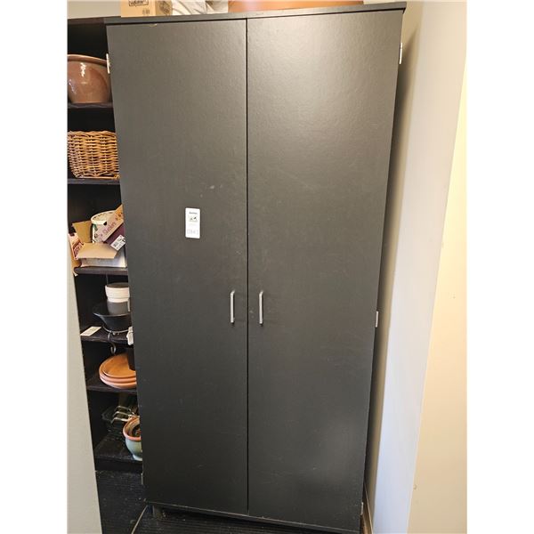 Cabinet C