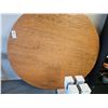 Image 3 : Large Round Oak Table Cat C