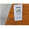 Image 7 : Large Round Oak Table Cat C