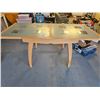 Image 1 : Glass & Beach Wood Table C