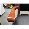 Image 3 : Rolling Chair C