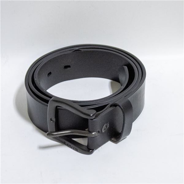 NEW LEVIS MENS BELT
