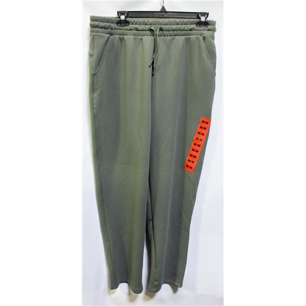 32 DEGREE HEAT GREEN COLOR PANTS SIZE MEDIUM