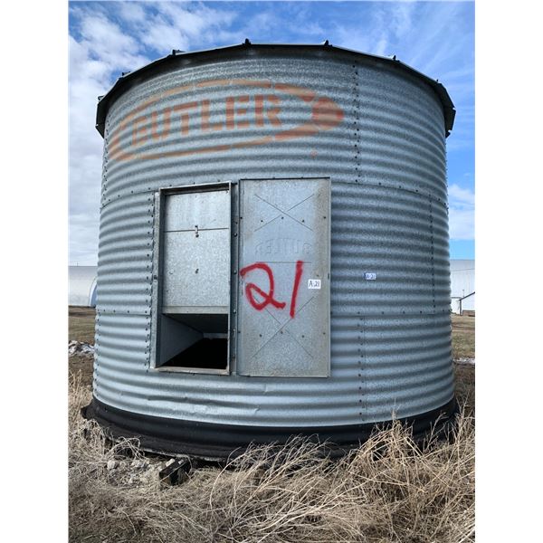 Previously numbered as #21- Butler 3-Ring Grain Bin, 14 ft, 1350 Bu, wood floor. Ph Ron 780-910-9759