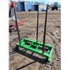 Image 7 : JD 3-prong bale fork quick attach.