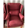 Image 3 : 2- Red Wing chairs. Very Good condition