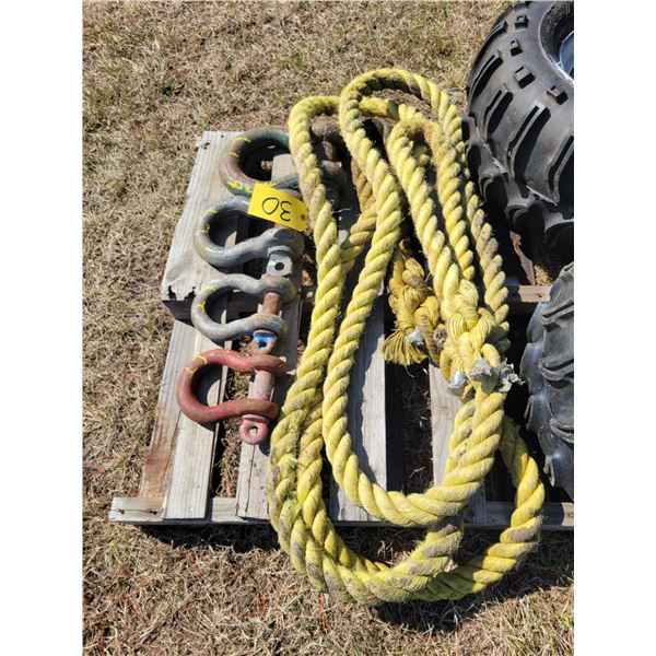 Yellow Heavy tow rope & 4- heavy duty shackles, up to 12 inch