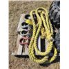 Image 1 : Yellow Heavy tow rope & 4- heavy duty shackles, up to 12 inch