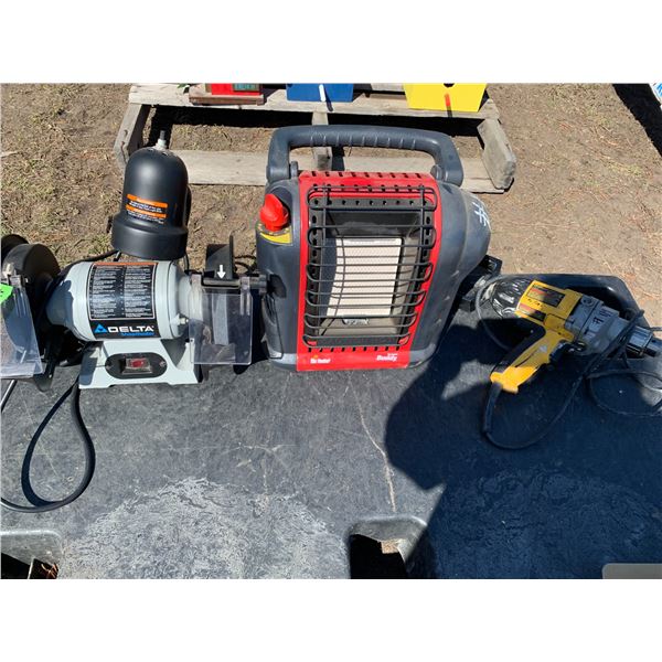 Delta Shopmaster grinder & 40 Watt dual light, portable buddy heater & DeWalt 1/2 inch drill, workin