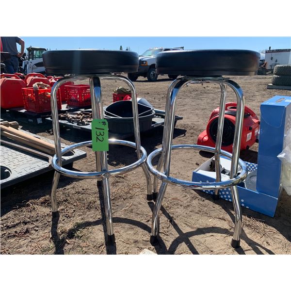 2- Black Big Red swivel stools