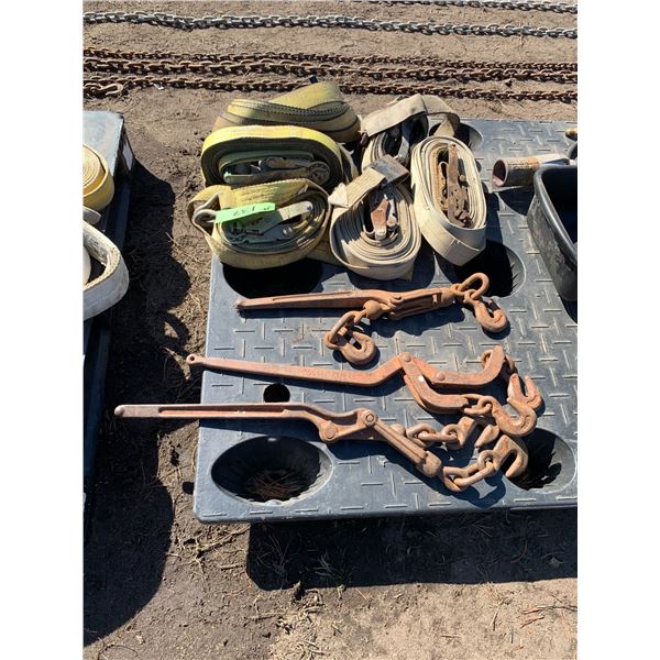 6- 2 inch ratchet straps & 3- boomers