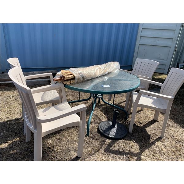Round outdoor table c/w umbrella, umbrella stand and 4 chairs