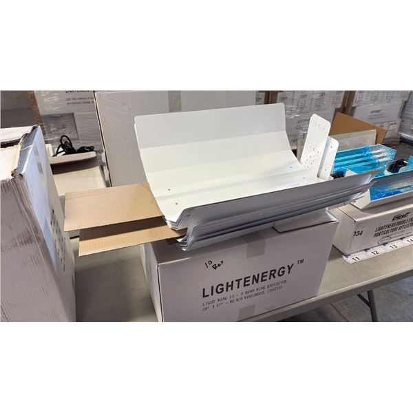 10 BOXES OF LIGHTENERGY LIGHT WING 10-9 BEND WING REFLECTOR 20"X17" W/O WIRE (344714)