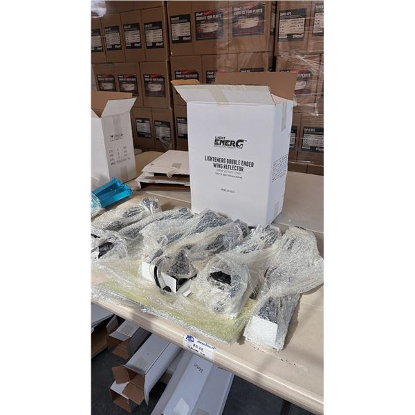 10 BOXES OF LIGHTENERG DOUBLE ENDED WING REFLECTOR (344825) APPROX 17 PACKS