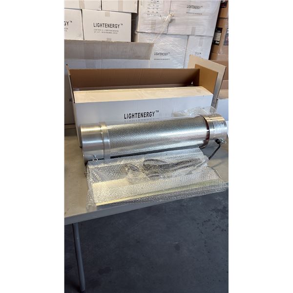 PALLET OF LIGHT TUBE 1 UNIVERSAL-8" GLASS TUBE (344762) APPROX 44 BOXES