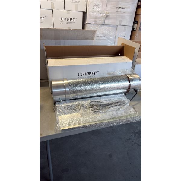 PALLET OF LIGHT TUBE 1 UNIVERSAL-8" GLASS TUBE (344762) 44 BOXES