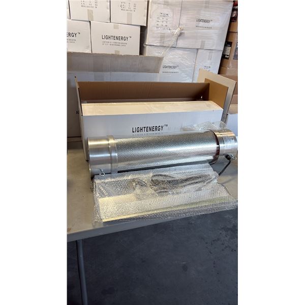 PALLET OF LIGHT TUBE 1 UNIVERSAL-8" GLASS TUBE (344762) 44 BOXES