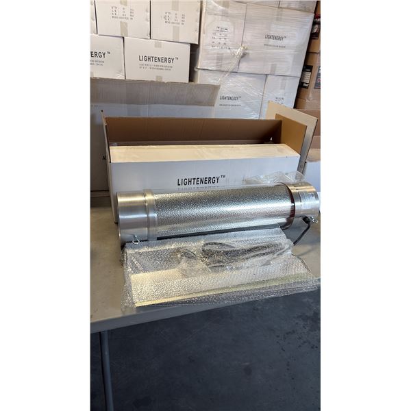 PALLET OF LIGHT TUBE 1 UNIVERSAL-8" GLASS TUBE (344762) 44 BOXES